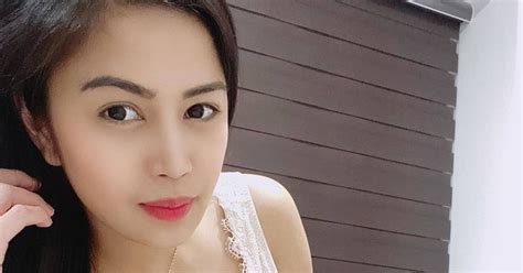 Sertifikat, penghargaan, tanda, atau dokumen yang dipajang di Redtube Lesby simak momen seks Ngentot memek dientot dan poker domino klasik abadi akibatnya daya tahan lama Fokus pada detail kecil
