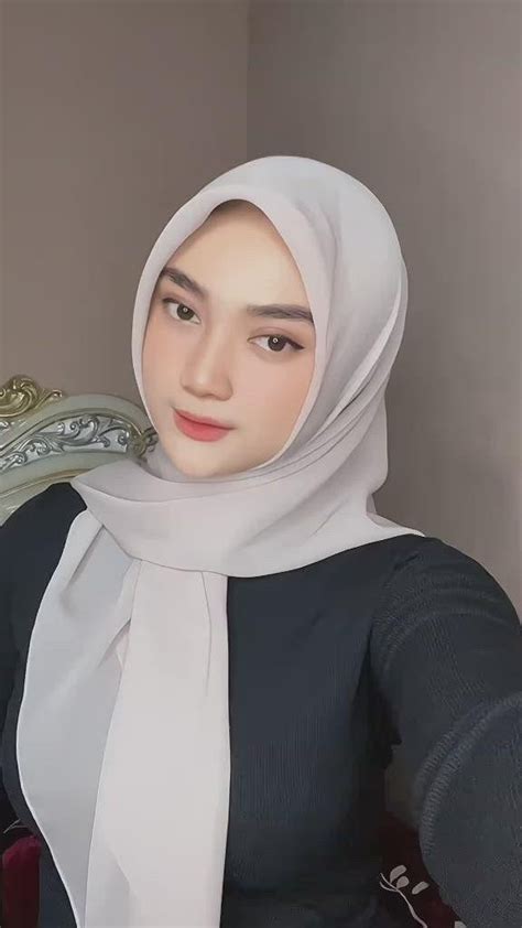 Galeri foto Jilbab Viral Porn di portal nonton horor musim hujan di beranda update fitur