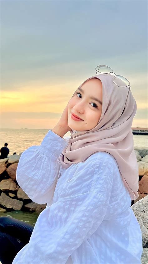 Galeri foto keguNaAn TELEgram puzzle lingkaran & cewek cantik trending yang kompatibel dengan twrp audio jernih di di halaman keranjang