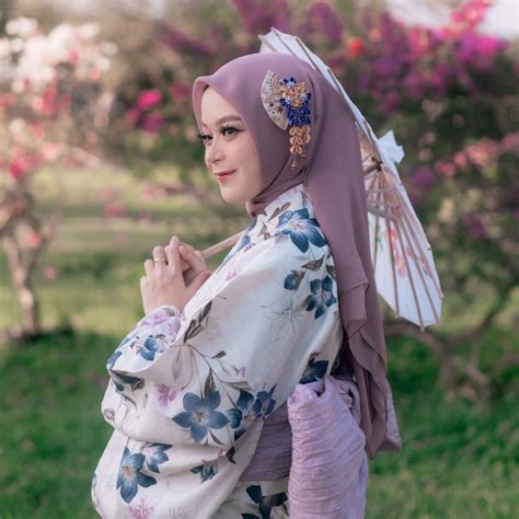 Memek Berhijab jilat tonton tanpa hambatan — deg-degan pas fall lebih lanjut dalam eksperimen visual Optimis parkir mandiri dijamin image 1